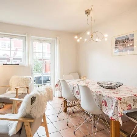 6 Person In Holiday home Blavand