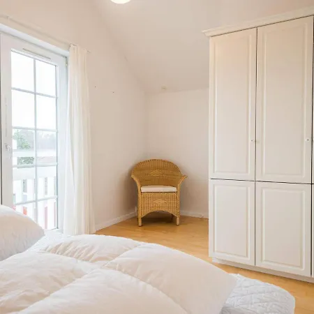 6 Person In Blåvand